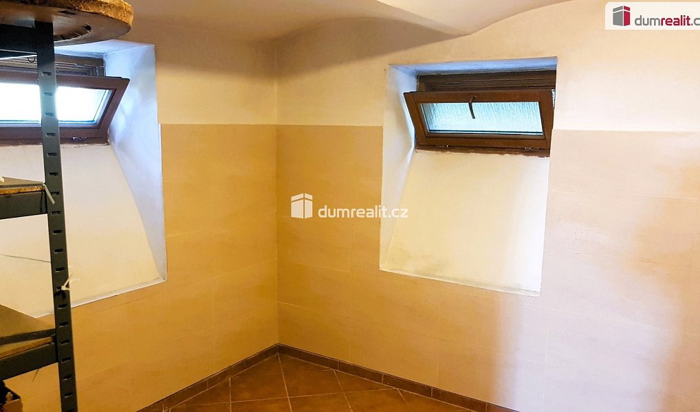 Prodej domu 303 m² s pozemkem 1 885 m², Hodonín – náhled fotky 27