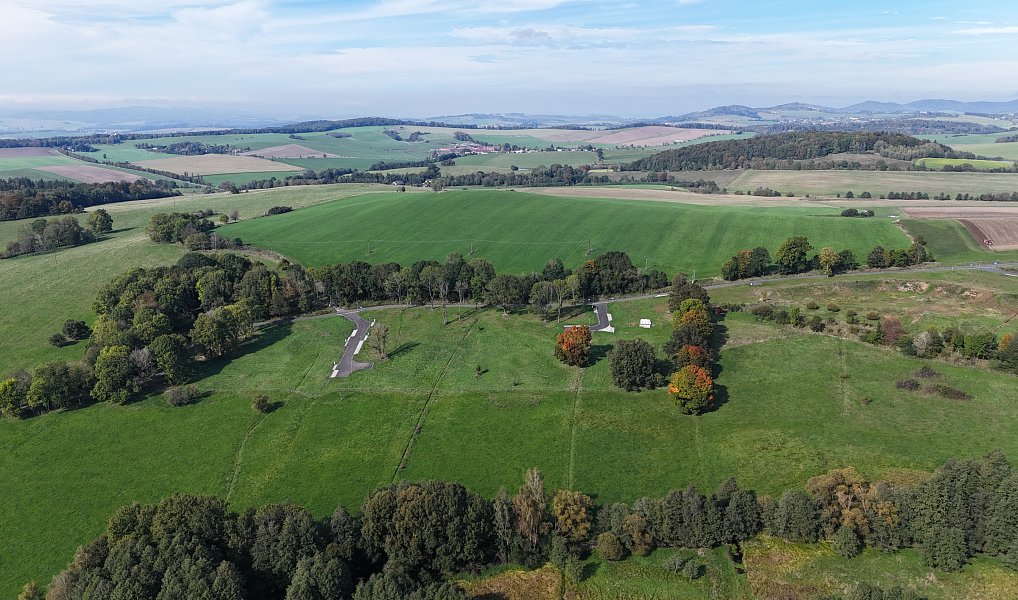 Prodej stavebního pozemku 2 044 m², Chudenín – náhled fotky 6
