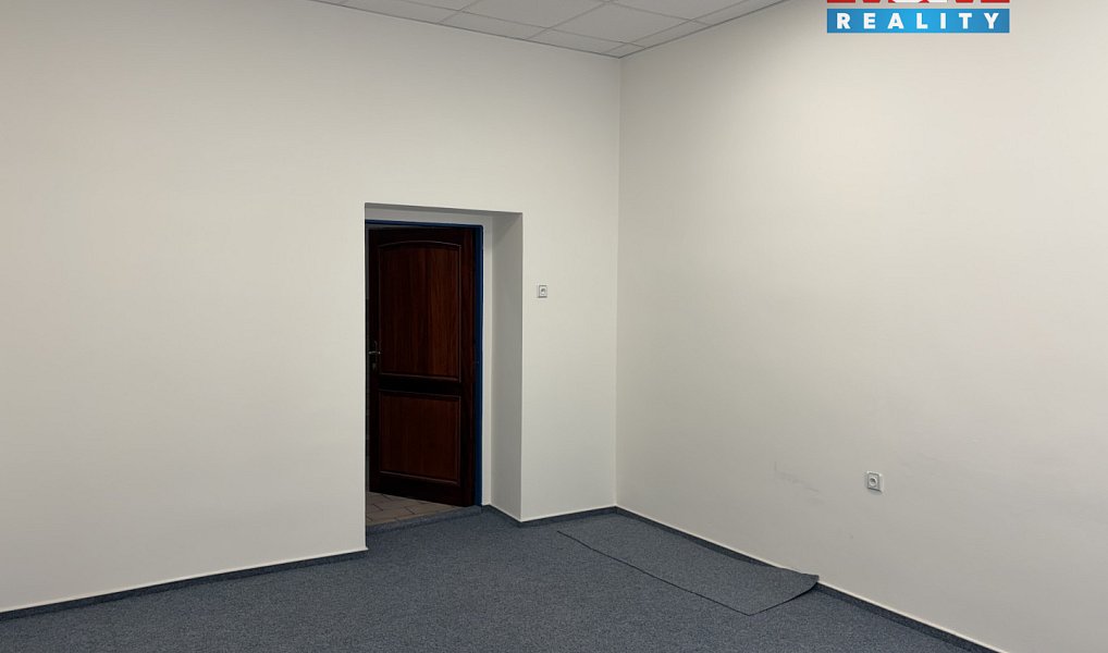 Pronájem kanceláře 20 m², Český Těšín – náhled fotky 3