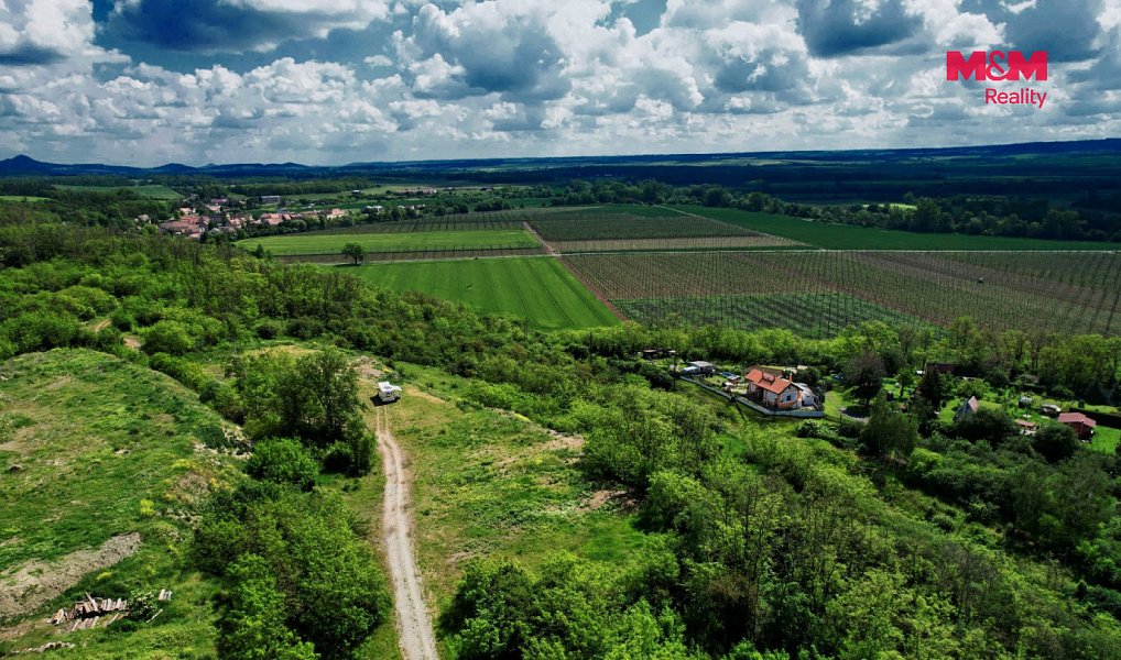 Prodej komerčního pozemku 21 999 m², Postoloprty – náhled fotky 6