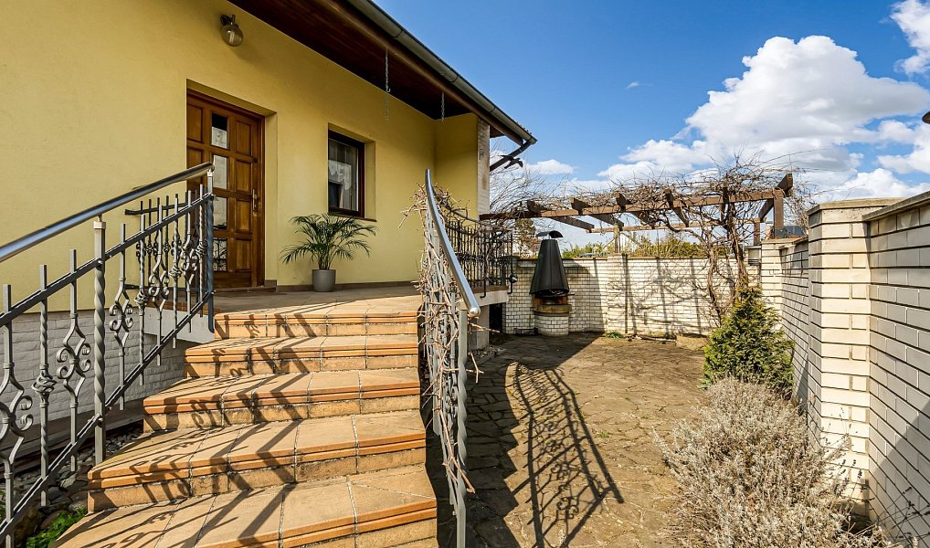 Prodej domu 286 m² s pozemkem 722 m², Veleň – náhled fotky 19