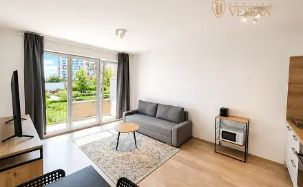 Prodej bytu 1+kk 32 m², Mantovská, Praha 10 - Horní Měcholupy