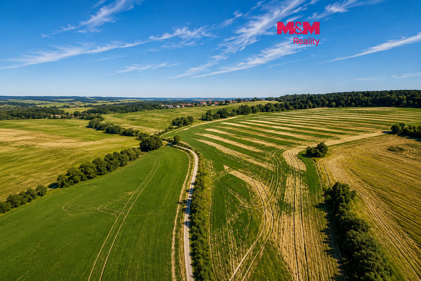 Prodej pole 5 712 m²