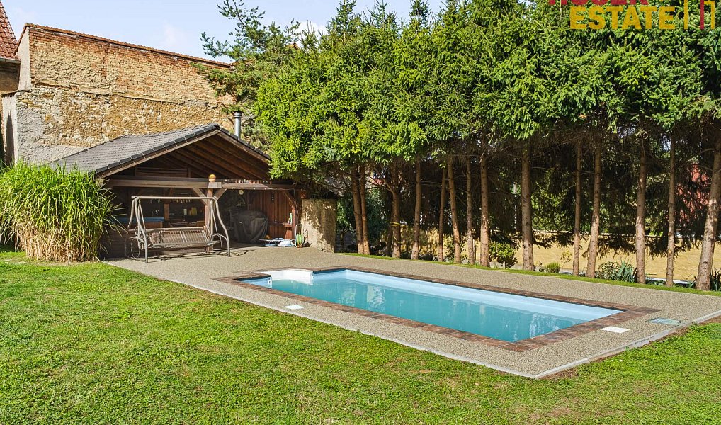 Prodej domu 194 m² s pozemkem 2 004 m², Horoměřice – náhled fotky 2