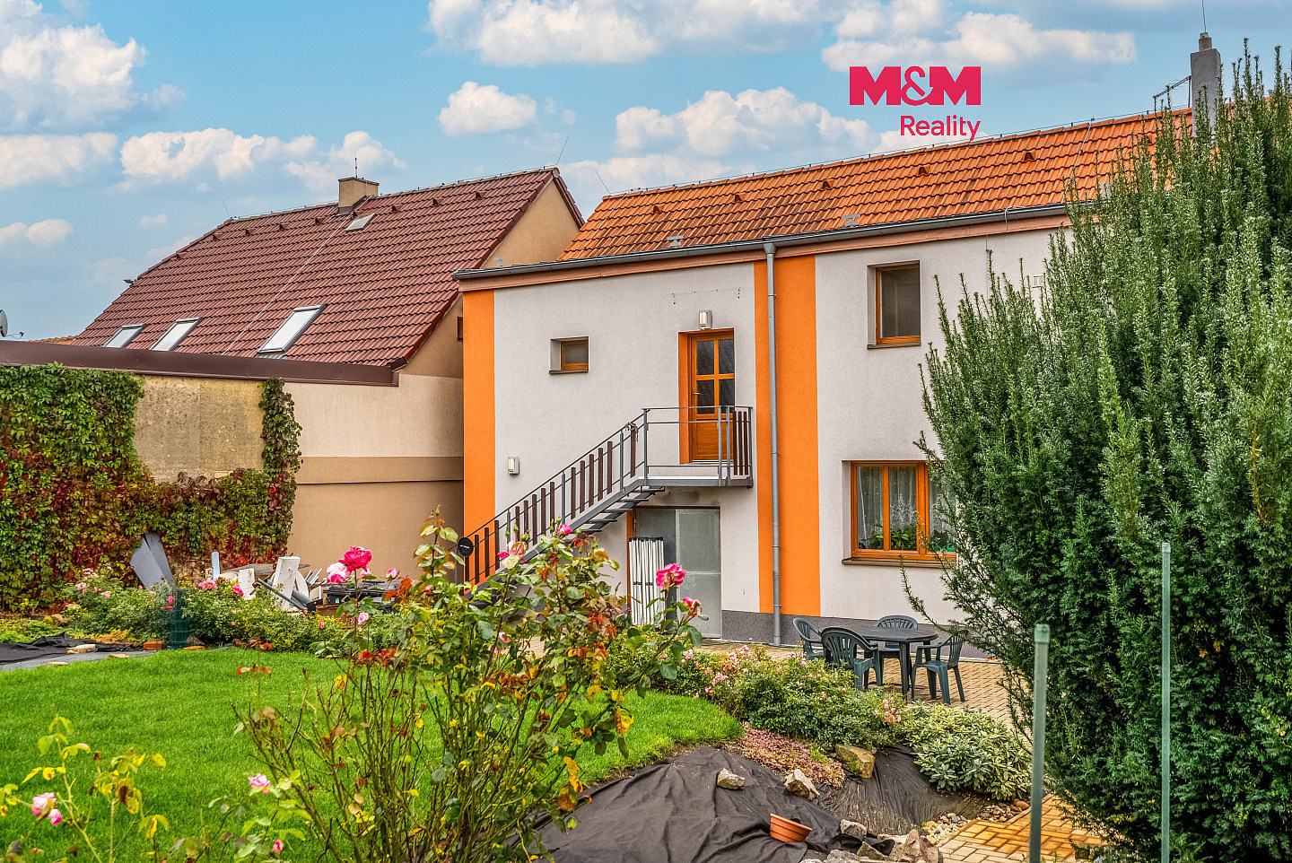 Prodej domu 203 m² s pozemkem 654 m²