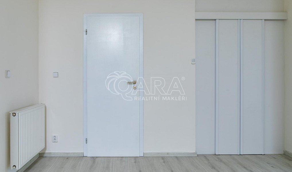 Prodej bytu 5+kk 117 m², Holubice – náhled fotky 7