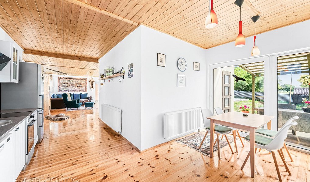 Prodej domu 96 m² s pozemkem 714 m², Zálezlice – náhled fotky 3