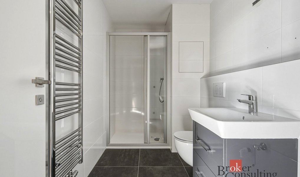 Pronájem bytu 1+kk 32 m², Hradec Králové – náhled fotky 7