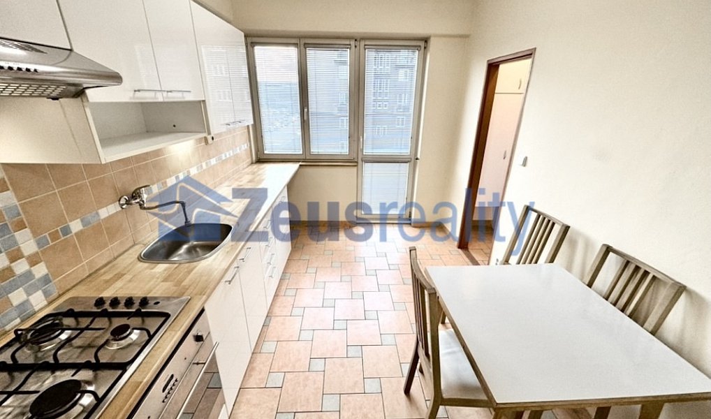 Pronájem bytu 2+1 65 m², Praha – náhled fotky 2