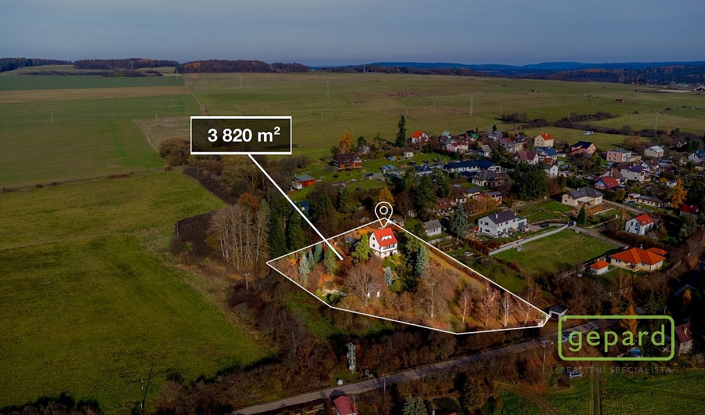 Prodej stavebního pozemku 3 820 m², Čisovice – náhled fotky 2