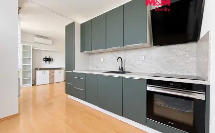 Prodej bytu 1+kk 32 m², V Honech, Klecany, okres Praha-východ