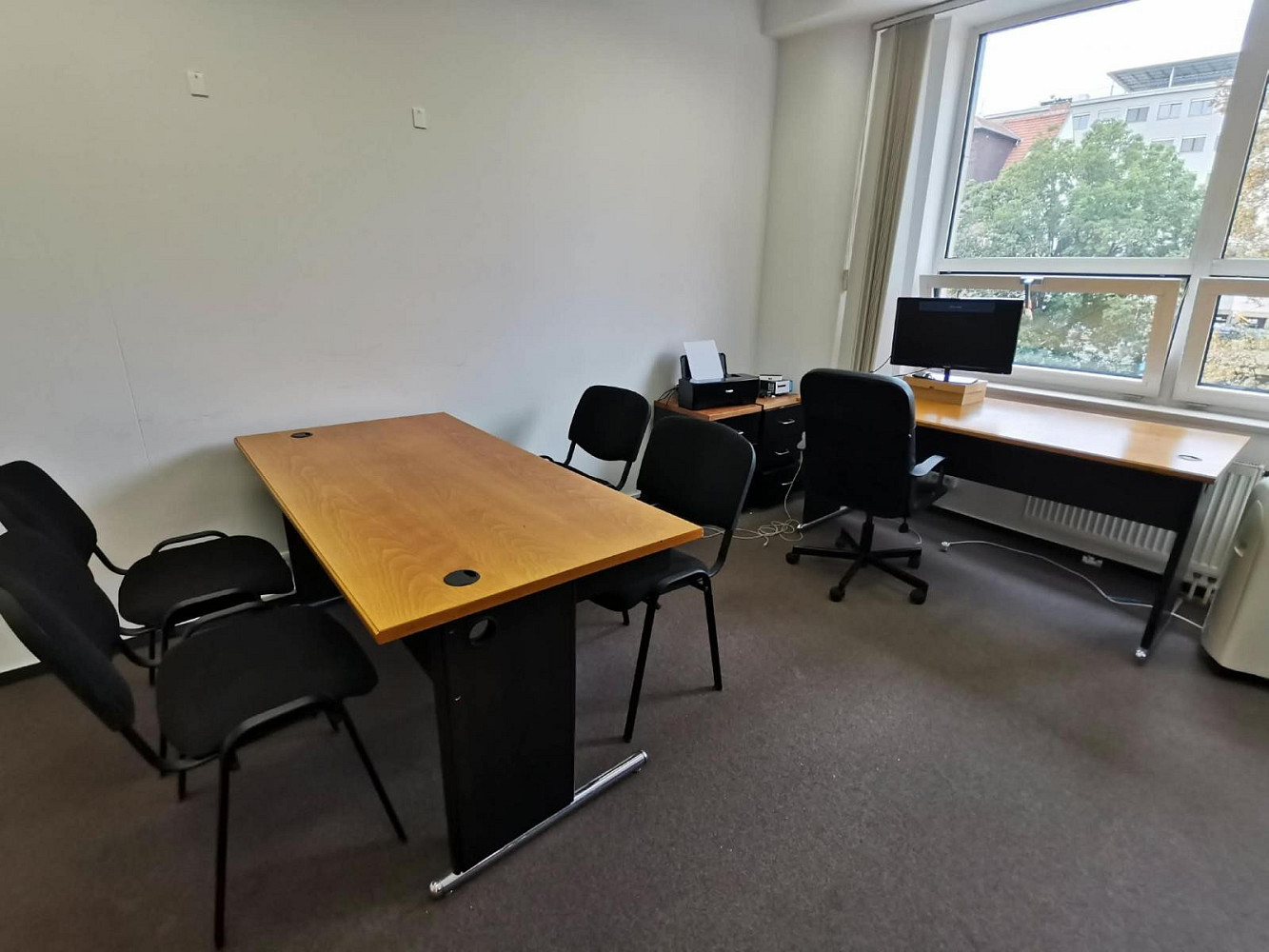 Pronájem kanceláře 18 m² – fotografie 3
