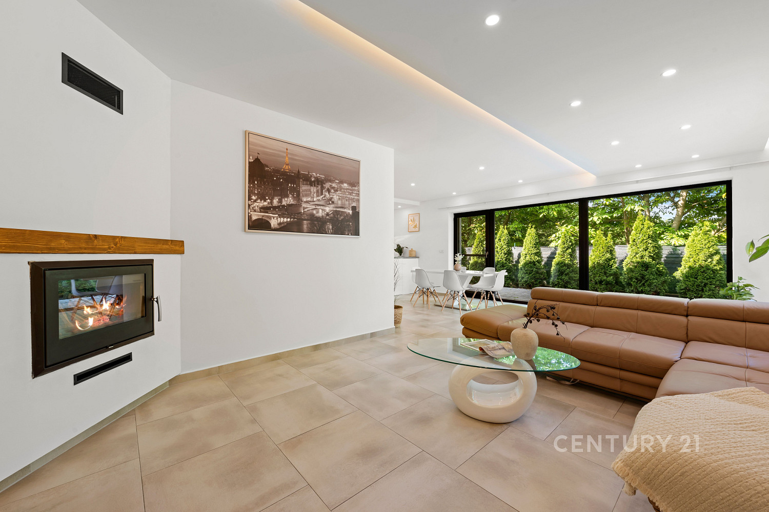 Prodej domu 140 m² s pozemkem 599 m² – fotografie 2