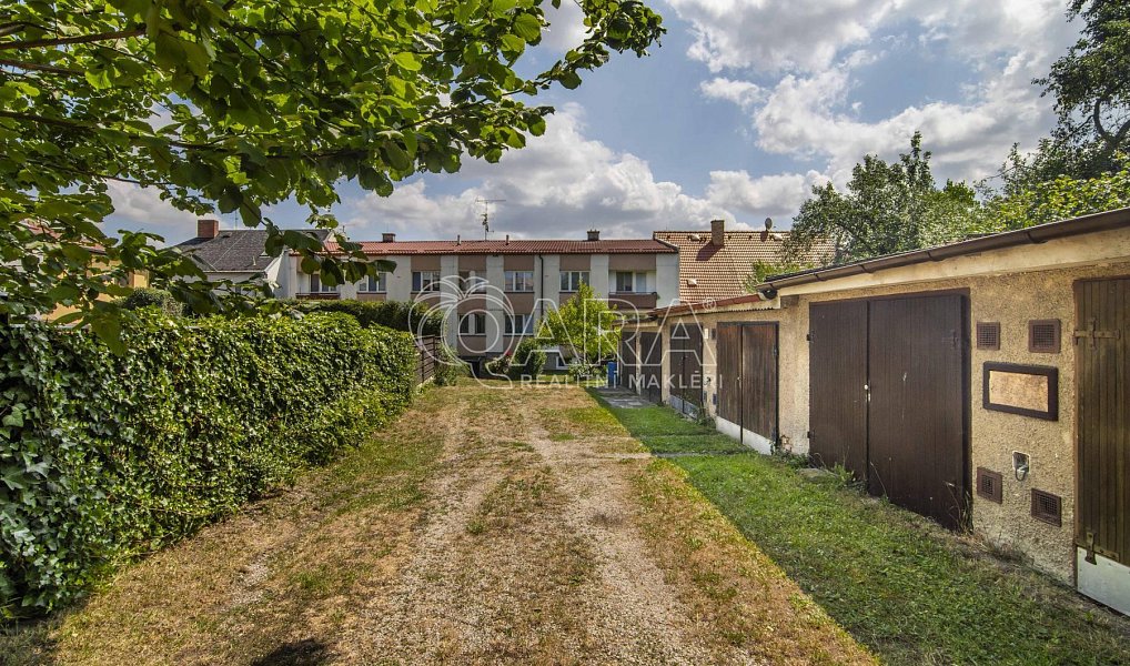 Prodej bytu 2+1 63 m², Benešov – náhled fotky 34