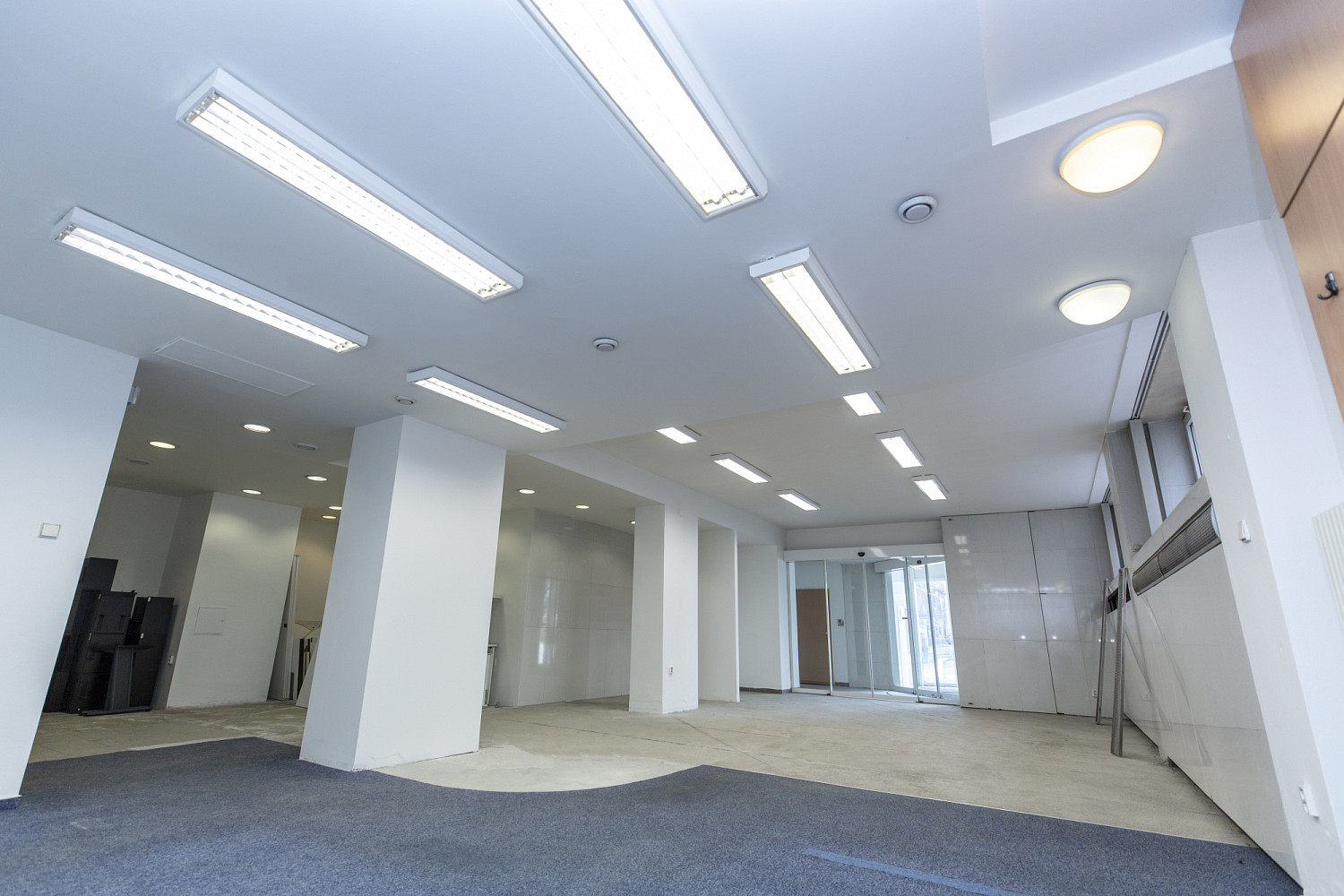 Pronájem obchodních prostor 119 m² - Widok 5