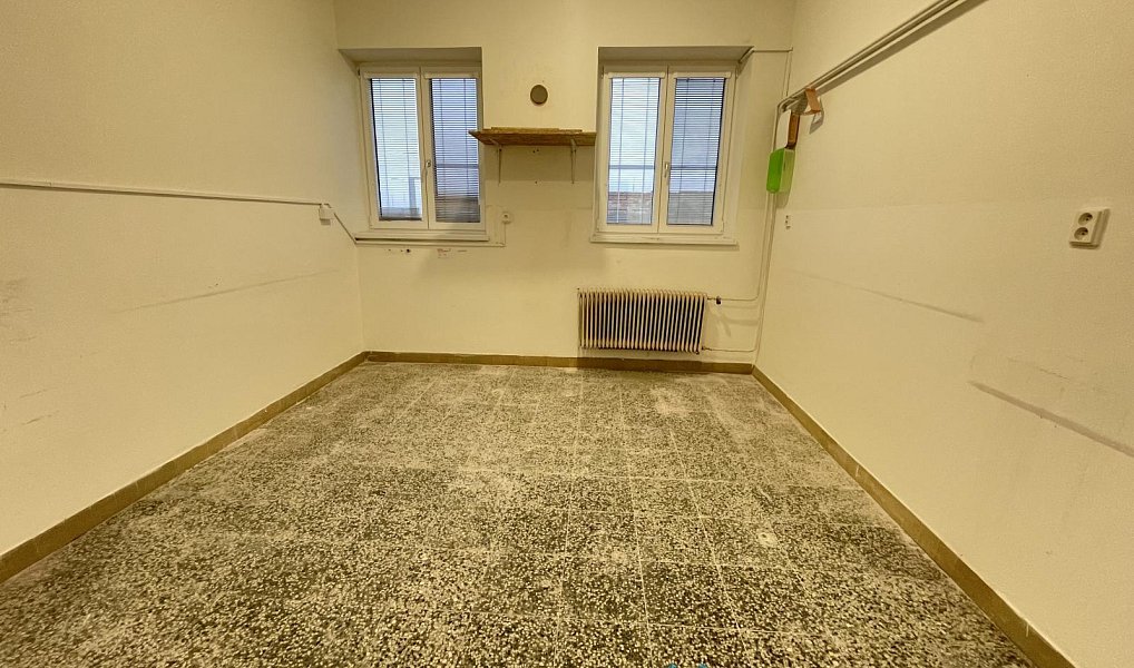 Pronájem skladovacích prostor 500 m², Miroslav – náhled fotky 15