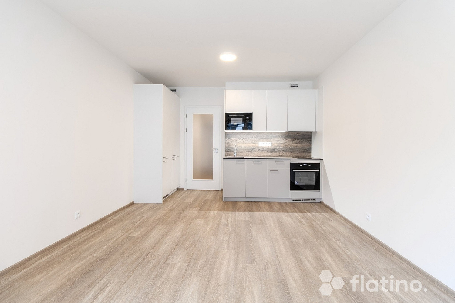 Prodej bytu 1+kk 37 m² — photo 2