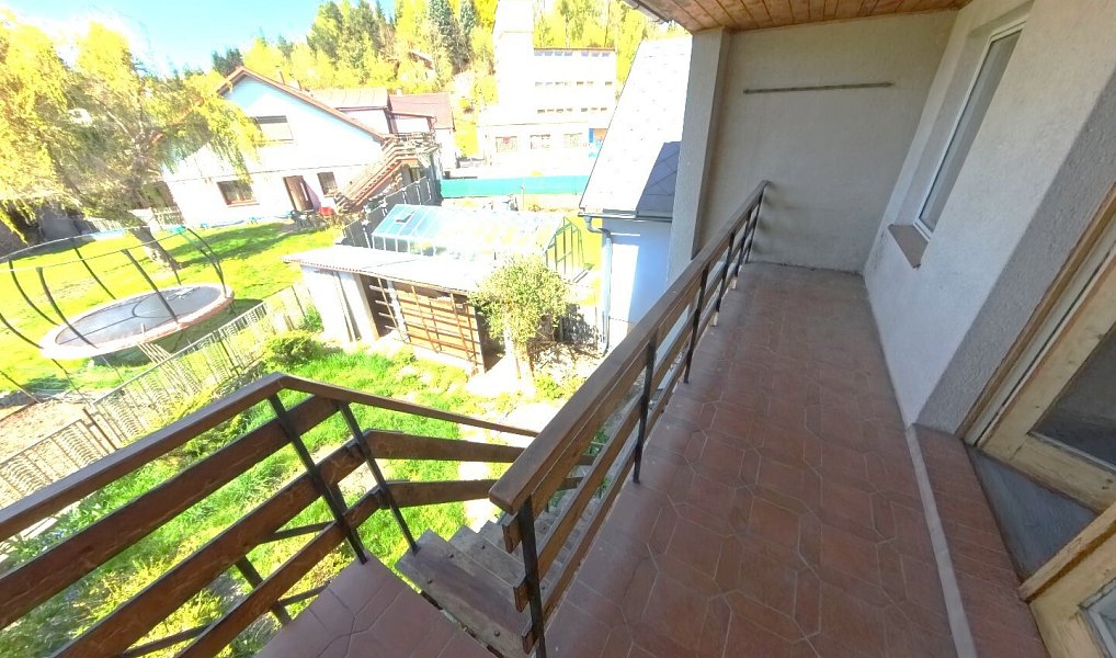 Prodej domu 215 m² s pozemkem 360 m², Rovensko pod Troskami – náhled fotky 6