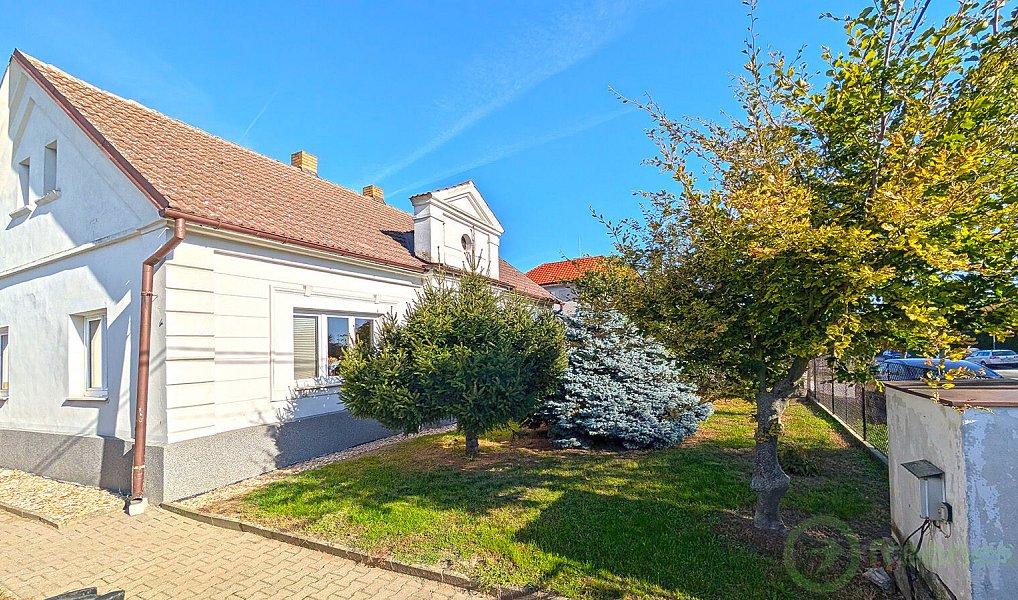 Prodej domu 216 m² s pozemkem 2 040 m², Dobřenice – náhled fotky 28