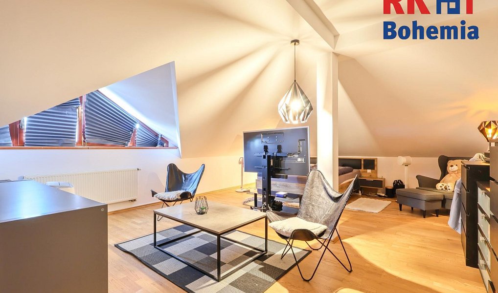 Prodej domu 309 m² s pozemkem 1 162 m², Úvaly – náhled fotky 15
