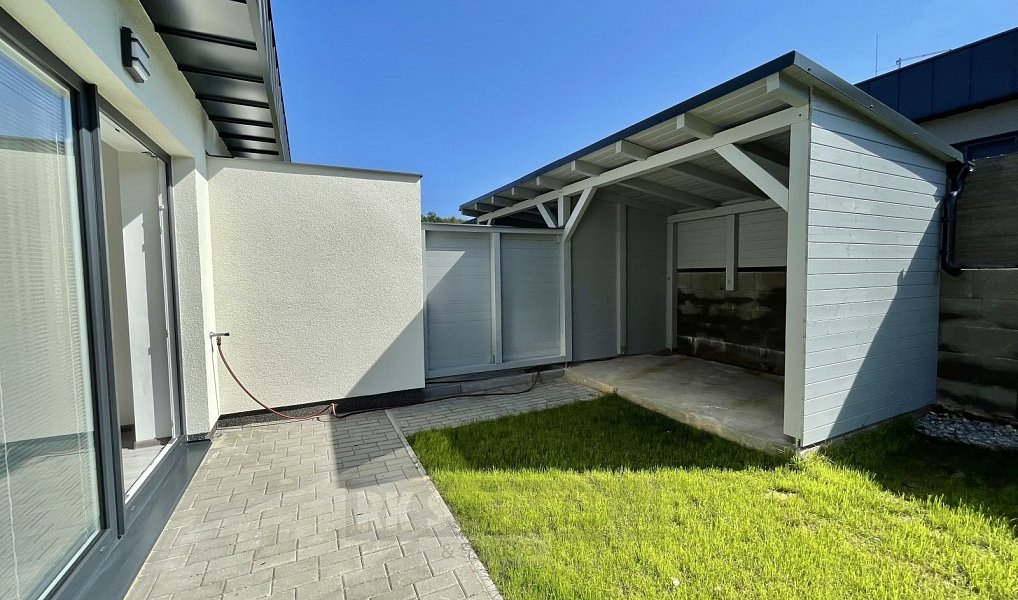 Pronájem bytu 4+kk 80 m², Včelná – náhled fotky 12