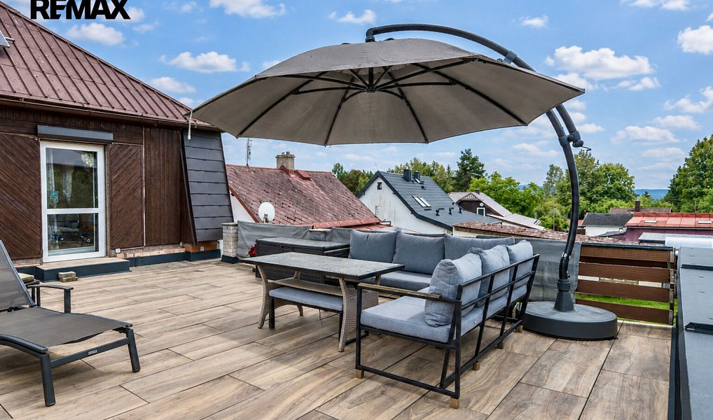 Prodej domu 290 m² s pozemkem 877 m², Habartov – náhled fotky 3