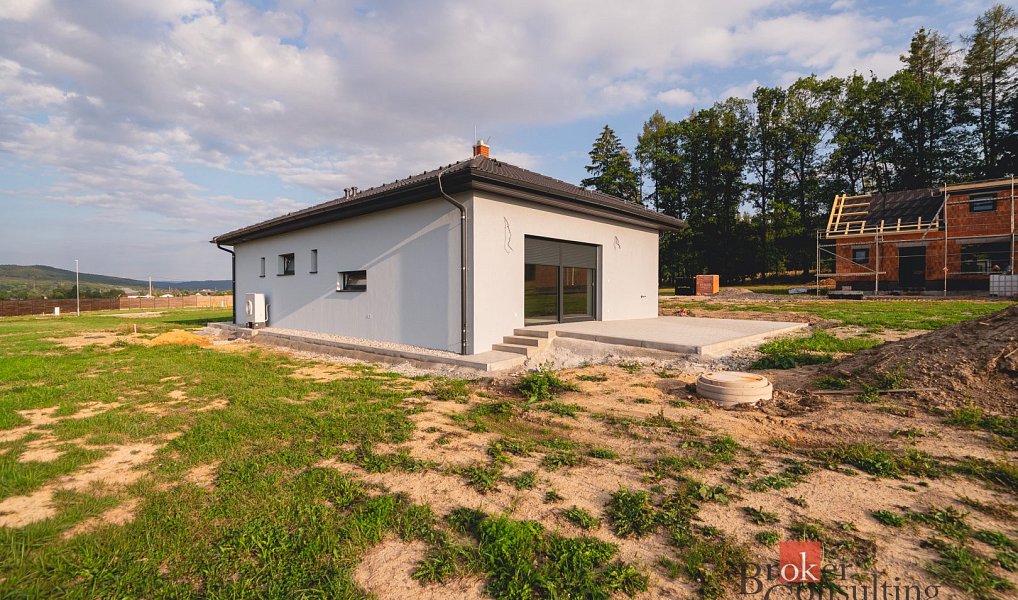 Prodej domu 137 m² s pozemkem 937 m², Kamenný Újezd – náhled fotky 5