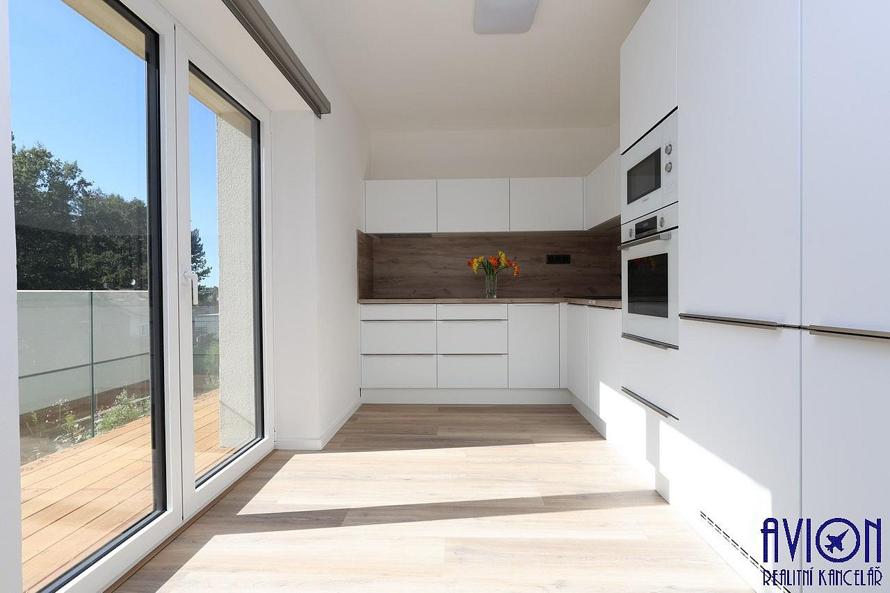 Pronájem bytu 4+kk 88 m²