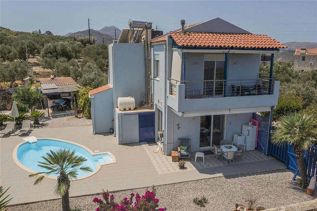 Prodej domu 105 m² s pozemkem 931 m²