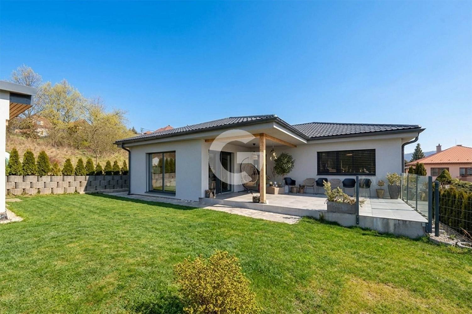 Prodej domu 144 m² s pozemkem 600 m² – fotografie 2
