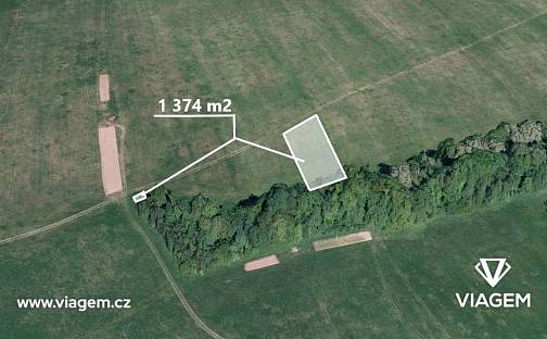 Prodej pole 1 374 m², Police, okres Vsetín