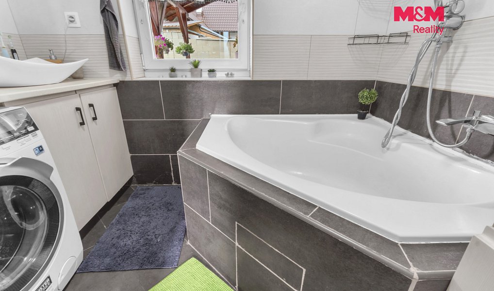 Prodej domu 105 m² s pozemkem 433 m², Rožďalovice – náhled fotky 9