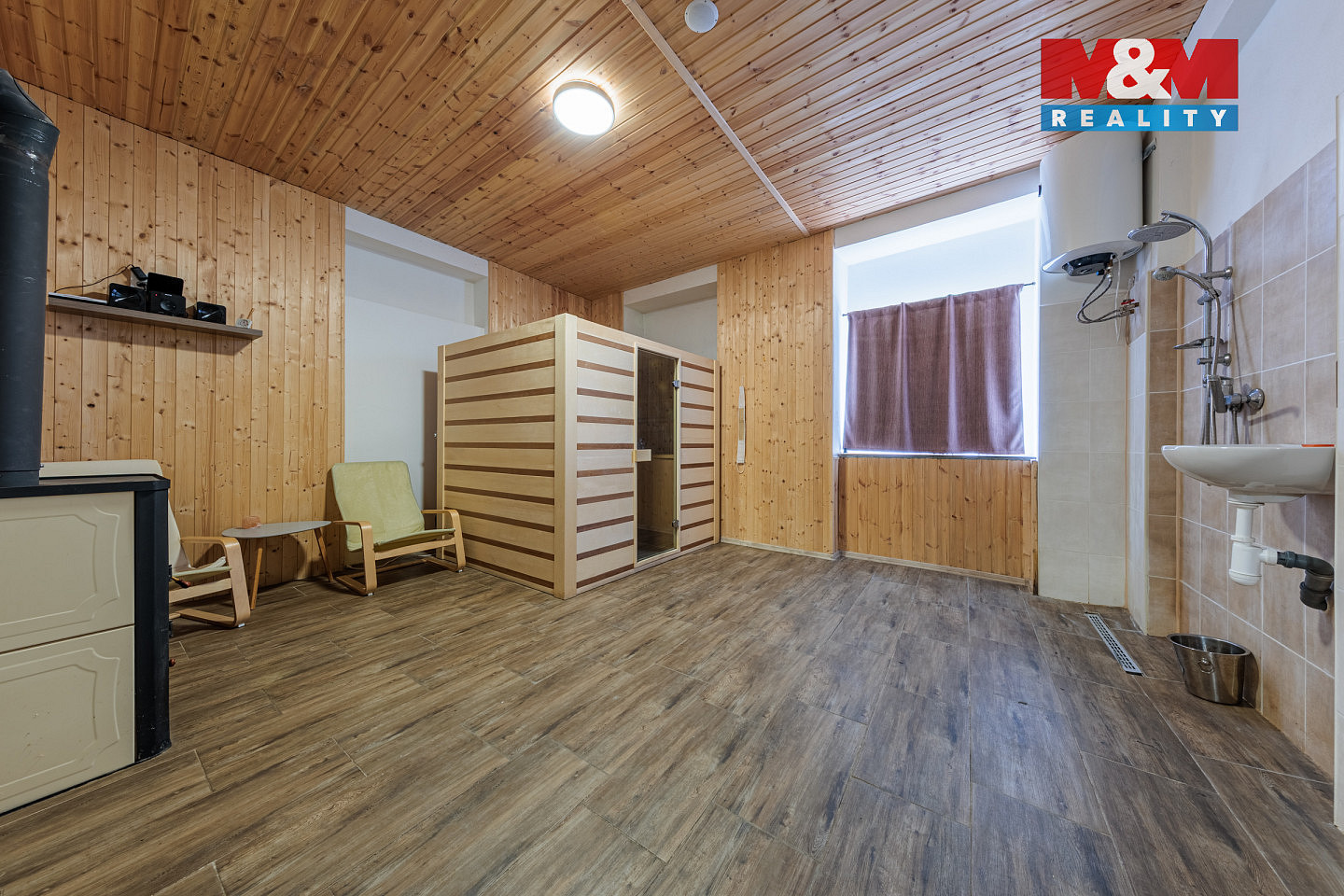 Prodej nájemního domu, činžáku 327 m² — photo 3