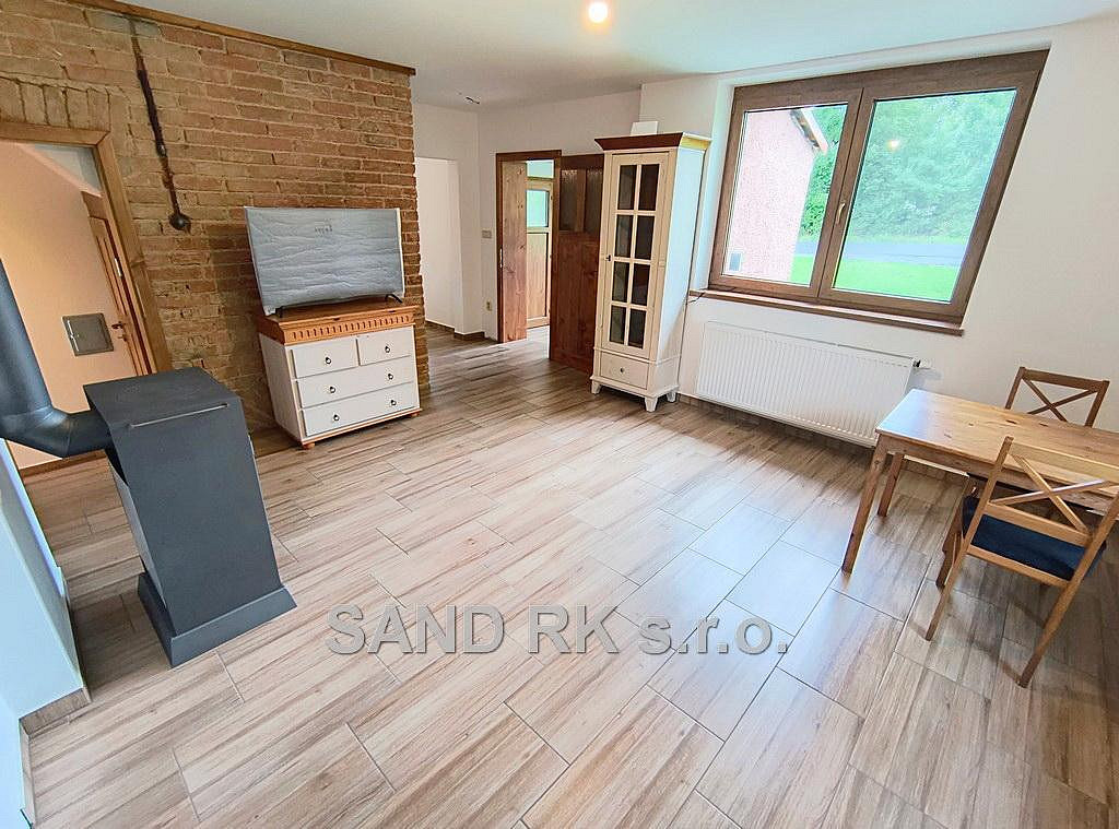 Prodej domu 256 m² s pozemkem 856 m² – fotografie 2
