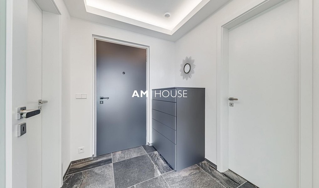 Pronájem bytu 2+kk 60 m², Praha – náhled fotky 13
