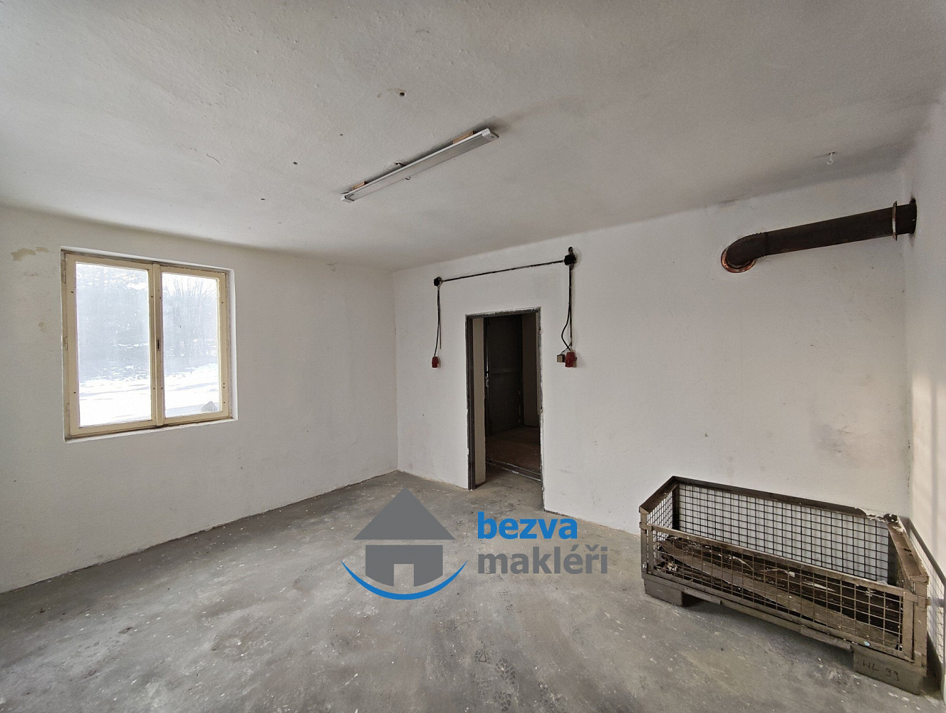 Pronájem výrobních prostor 118 m² – fotografie 4