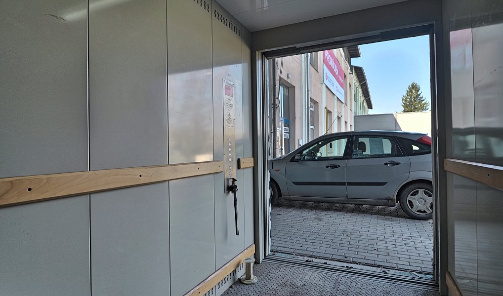 Pronájem obchodních prostor 250 m², Domažlice – náhled fotky 7
