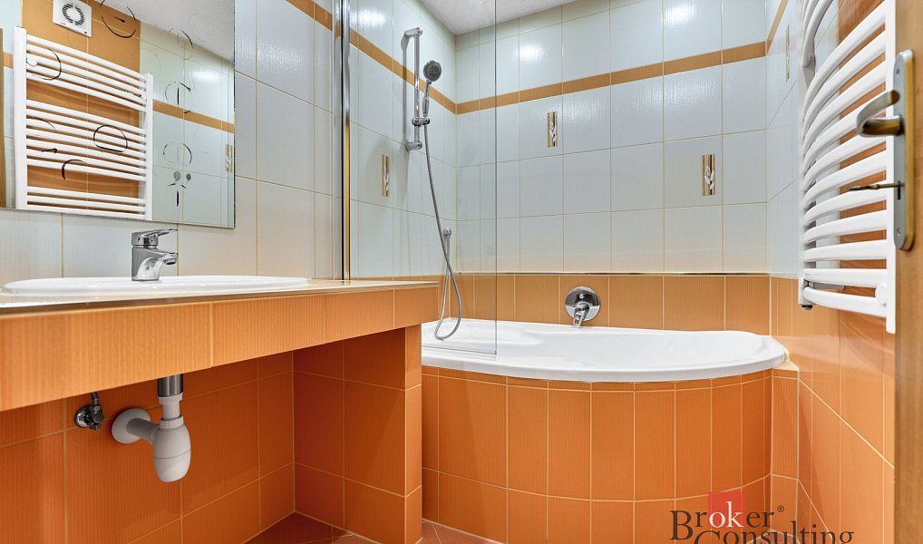 Prodej bytu 2+1 60 m², Jáchymov – náhled fotky 6