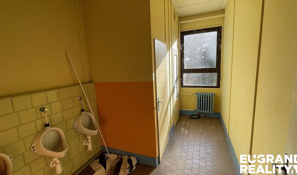 Prodej ubytovacího objektu 1 500 m², Rumburk – náhled fotky 38