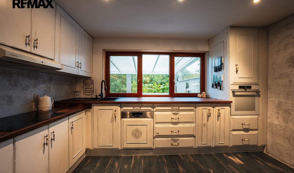 Prodej domu 440 m² s pozemkem 835 m², Příšov – náhled fotky 10