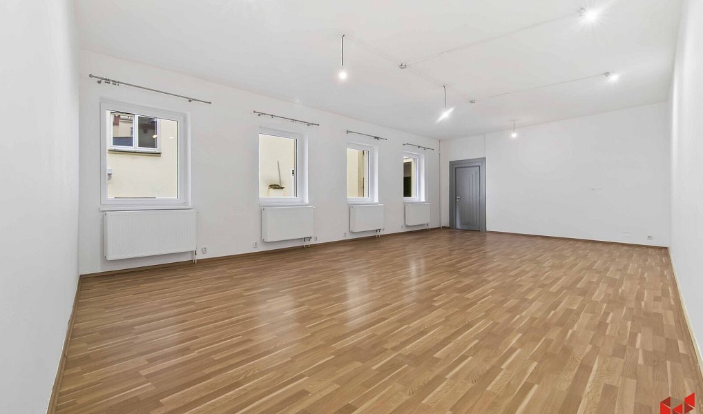Prodej kanceláře 146 m², Praha – náhled fotky 3