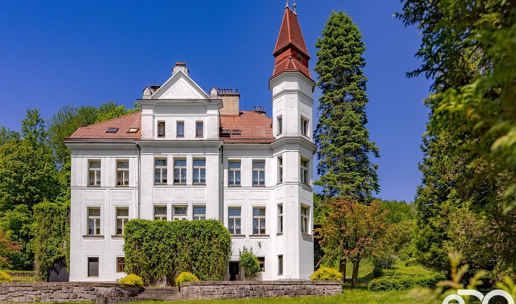 Prodej domu 680 m² s pozemkem 5 000 m², Cvikov – náhled fotky 2