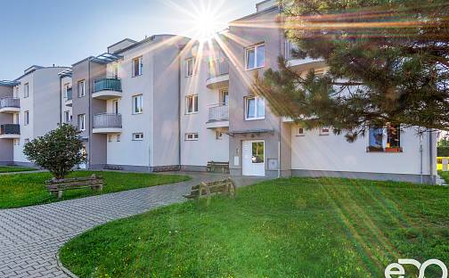 Pronájem bytu 2+kk 45 m², Na Mušce, Holice, okres Pardubice