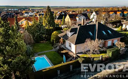 Prodej domu 363 m² s pozemkem 972 m², Pod Skalkou, Psáry - Dolní Jirčany, okres Praha-západ