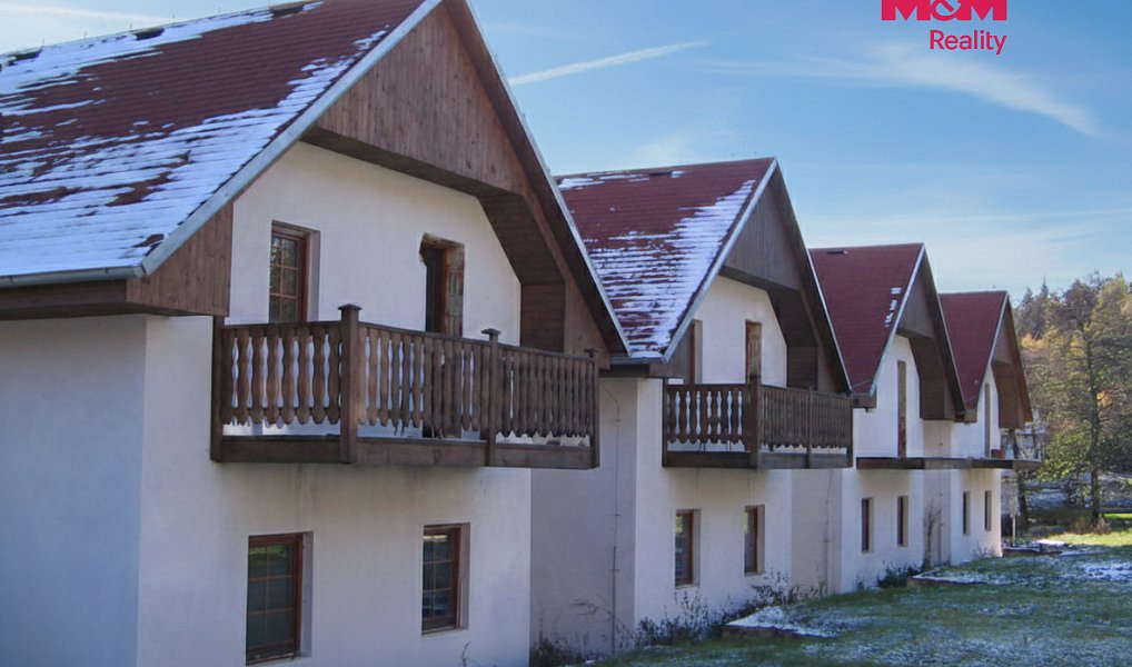 Prodej ubytovacího objektu 850 m², Třebívlice – náhled fotky 5