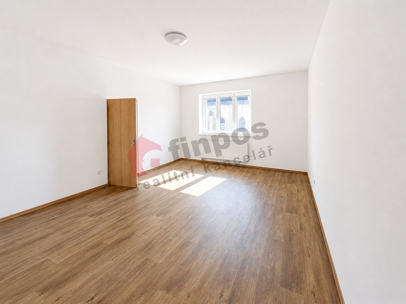 Pronájem bytu 2+kk 79 m² – fotografie 3