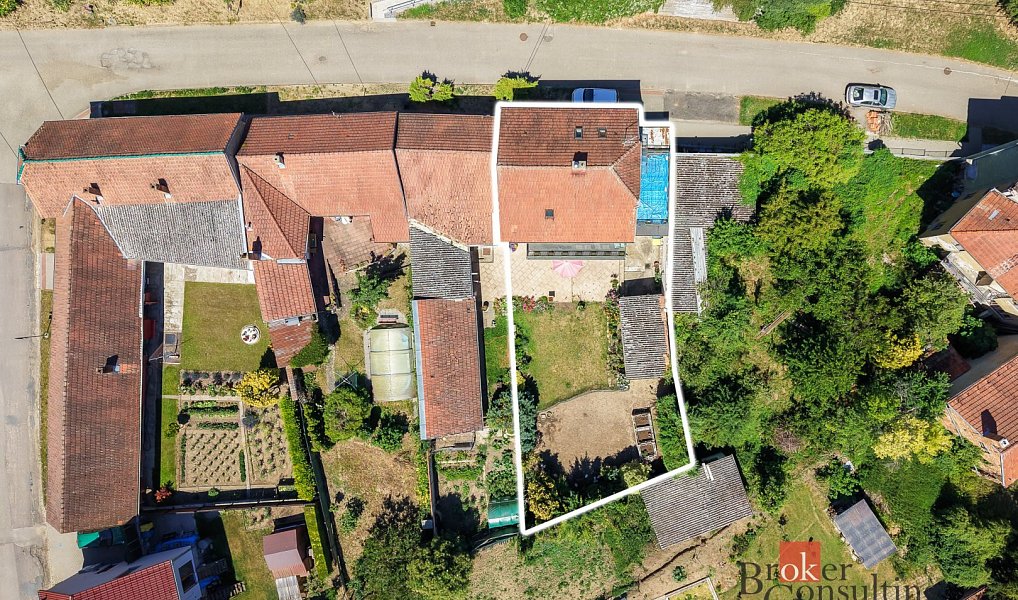Prodej domu 220 m² s pozemkem 208 m², Klobouky u Brna – náhled fotky 32