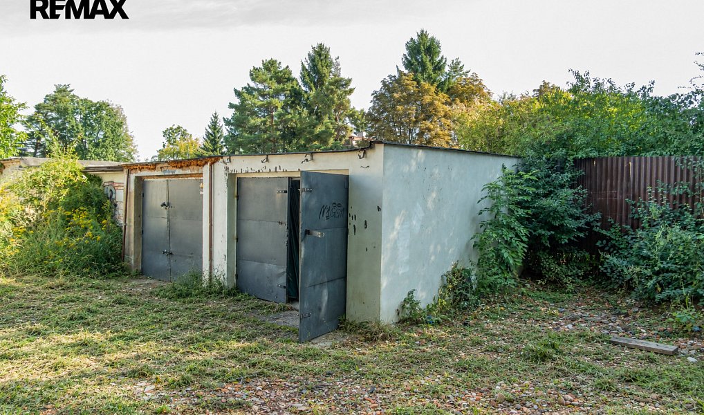 Prodej zděné garáže 19 m2, Praha 9 Kbely, u Železnobrodské ulice., Praha – náhled fotky 4