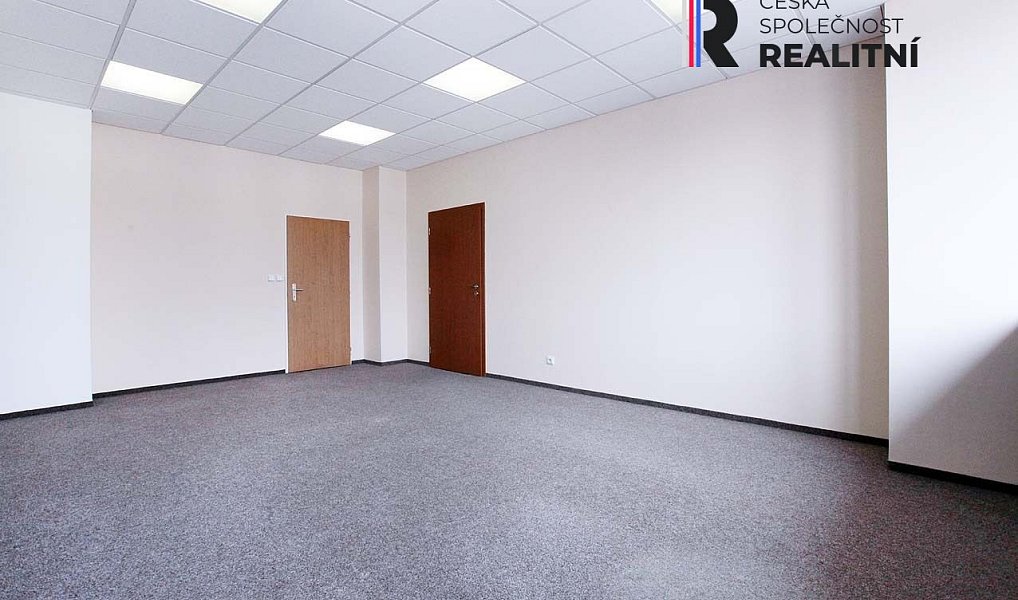 Pronájem kanceláře 29 m², Zlín – náhled fotky 11