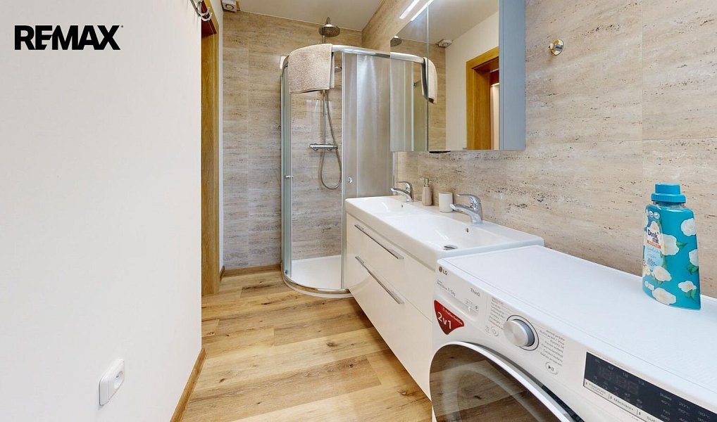 Prodej ubytovacího objektu 655 m², Dolní Dunajovice – náhled fotky 18